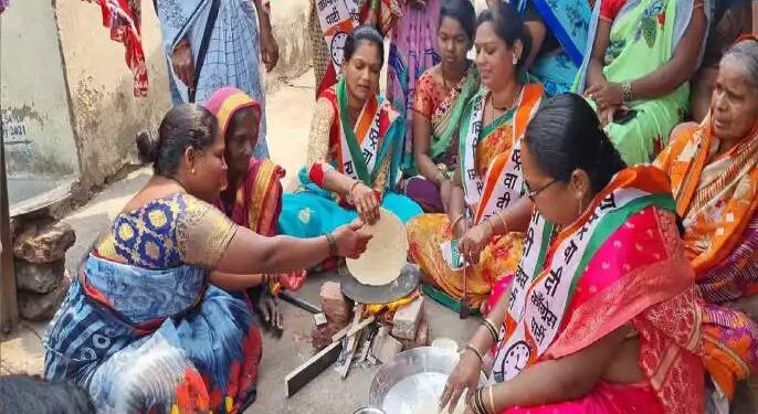 ‘गॅस दरवाढ’ विरोधात सांगलीत राष्ट्रवादीचे ‘ चूल पेटवा ‘ आंदोलन, भाजप सरकारचा केला निषेध.