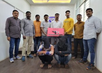 मिरजेत पिस्टल, जिवंत काडतुसे व तलवारीसह दोन जणांना अटक