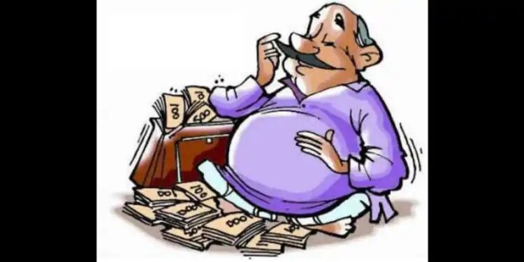 सावकारकीचा बडा मासा लागला गळाला …! मार्च एन्ड मुळे कर्तव्यदक्षता आली तोडपाण्याच्या फळाला…? अन राजकीय हस्तक्षेप …