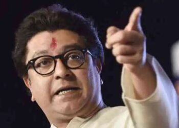 मदरशांवर धाडी टाका – राज ठाकरे यांची मागणी