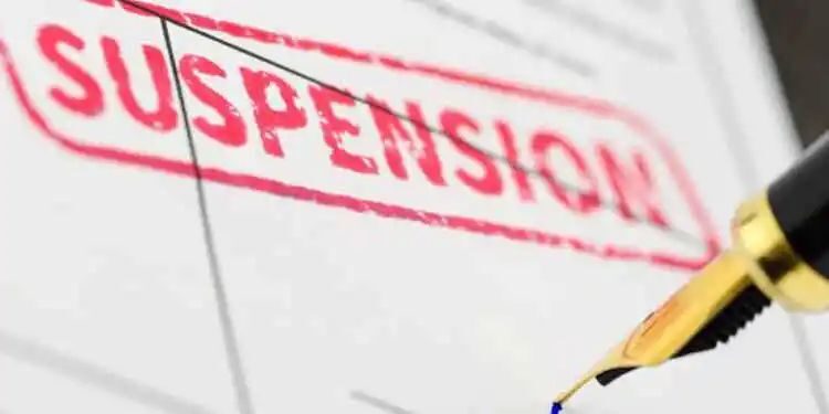 पुण्यात सरकारी अधिकाऱ्यांचे रॅकेट उघड, ४४ जण निलंबित