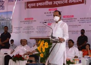 पोलीस दलाची मान खालावली जाईल असे काम करू नका – अजित पवारांची सूचना