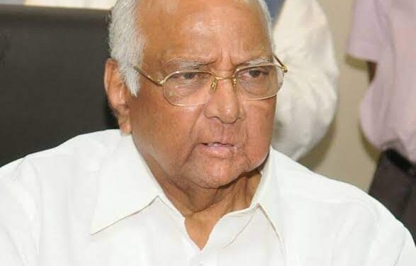 पवार साहेब, फाटक्या लंगोटला किती ठिगळं लावणार ?