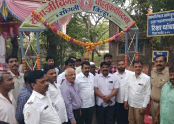 मिरज | संभाजी ब्रिगेड वाहतूक संघटनेच्या लोकसेवा रिक्षा स्टॉपचे उद्घाटन..