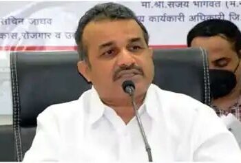 “यशवंत विचारांच्या वारसदारांला यशवंतराव चव्हाण भूषण पुरस्कार”..