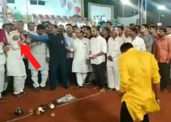 कृषी राज्यमंत्री विश्वजित कदमांच्या डोक्यावरील खांद्यावर निभावलं ; मर्दानी खेळा दरम्यान घडली घटना..