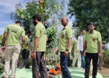 “पुढील ७ जन्मच काय ७ सेकंद सुद्धा अशी बायको नको,औरंगाबादेत पुरुषांकडून पिंपळपौर्णिमा साजरी..”