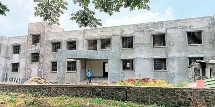 मिरज ‘सिव्हिल’ च्या जागेचे तुकडे