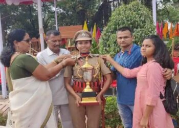 “पीएसआय ” होण्याचे स्वप्न पूर्ण केले ; संपूर्ण कुटुंबच आनंदाश्रूने गहिवरले….