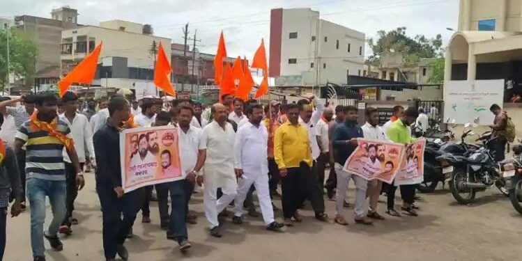 “शिवसैनिकांना जयंत पाटलांनी त्रास दिला, पोलिसांना हाताशी धरून खोट्या गुन्ह्यात अडकवले : आमचं बंड राष्ट्रवादीशी.”- जिल्हाप्रमुख आनंदराव पवार