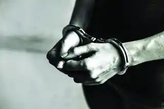 कोल्हापूर: हुपरीत जुगार अड्ड्यावर छापा ; १४ परप्रांतीय कामगारांना अटक