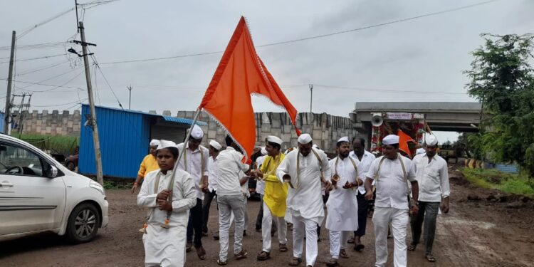 मिरजेतील गर्डर विठ्ठल मंदिराची दिंडी …!