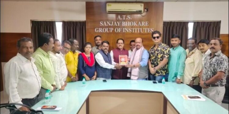 सांगलीत पत्रकार भवन साठी जागा आणि निधी उपलब्ध करून दिला जाईल :  पत्रकारांच्या साठी विमा योजना आणि मिरजेतील पत्रकारांच्या साठी घरकुल योजनेसाठी पाठपुरावा केला जाईल :- कामगार मंत्री सुरेश खाडे यांचे आश्वासन :