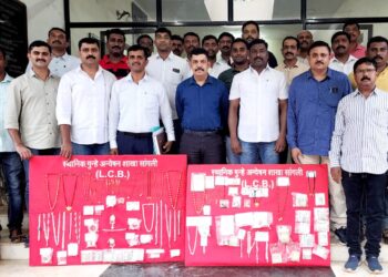 ५० घरफोडीचे उघड केले गुन्हे आणि जेरबंद झाले मोबाईल -इकबाल-घायल-शिंदे..! सांगली एलसीबी ची धडाकेबाज टीम आणि सेनापती पोलीस निरीक्षक सतीश शिंदे..!