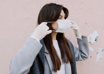 Covid 19 In India : सावधान ! मास्क आणि सोशल डिस्टसिंग आवश्यक, बूस्टर डोस घ्यावा लागेल? पुन्हा लॉकडाऊन लागेल का? मास्क घालणे गरजेचे आहे का ?