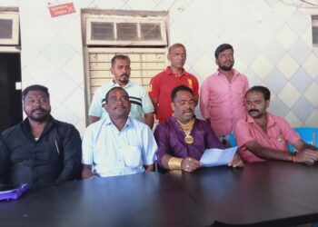 सांगलीत शिवसेनेला मोठा धक्का ; शिव वाहतूक सेनेच्या जिल्हाप्रमुखाचा राजीनामा, शेकडो कार्यकर्त्यांसहित शिंदे गटात..!