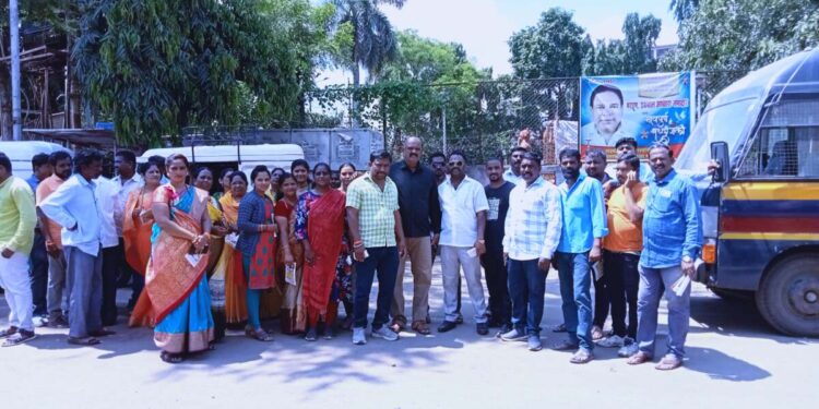 प्रशासनाच्या पुढाकाराने दोन्ही गटातील कमानीचा वाद मिटला..! पोलीस प्रशासनातील खमक्या अधिकाऱ्यांची भूमिका निर्णायक व योग्यच..! ठाकरे-शिंदे गट समाधानी.