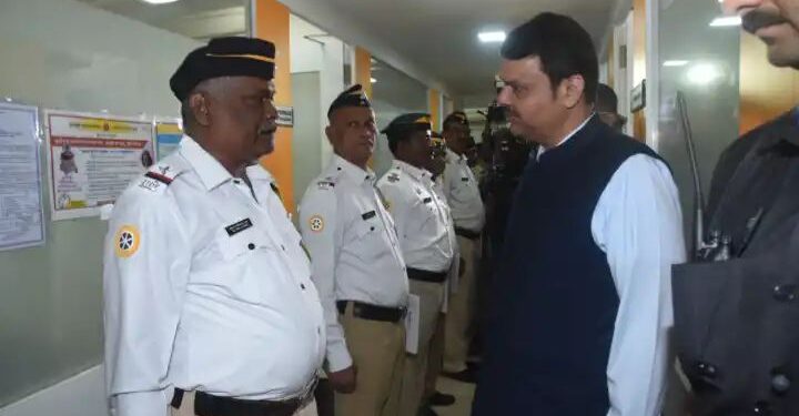 पोलिसांच्या नियमित आरोग्य तपासणीवर विशेष लक्ष देणार – उपमुख्यमंत्री देवेंद्र फडणवीस