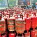 Gas Cylinder Price : ग्राहकांना मोठा धक्का ! सरकारने गॅसच्या दराबाबत घेतला निर्णय, आता मोजावे लागणार अधिक पैसे