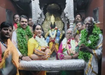 उपमुख्यमंत्र्यांच्या हस्ते सपत्नीक विठ्ठलाची शासकीय महापूजा संपन्न; औरंगाबादचे साळुंखे दांपत्य ठरले मानाचे वारकरी..