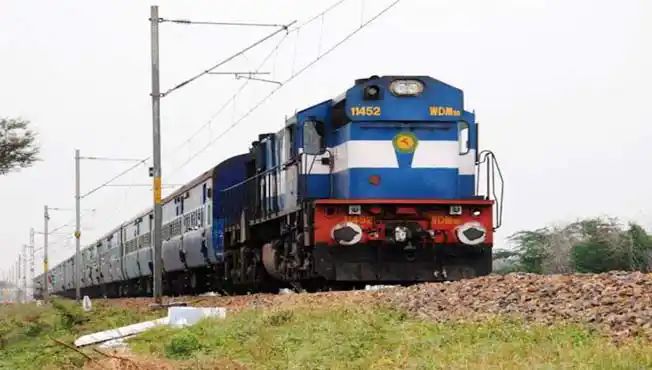 मिरज : रेल्वे गाड्यांचा विस्तार लालफितीत