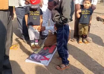 ना. चंद्रकांत पाटील यांच्या प्रतिमेला मूत्राभिषेक! केळवदकरांचे जहाल आंदोलन