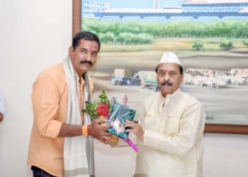 वसुली प्रोत्साहन योजनेबाबत संचालक मंडळ बैठकीत बोलून सकारात्मक निर्णय घेऊ:- आमदार मोहनराव कदम