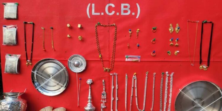 सांगली | बहाद्दर सराईताने चोरल्या १२ दुचाकी ;अन् केल्या १० घरफोड्या..! स्थानिक गुन्हे अन्वेषण विभागाने आवळल्या नाड्या..?