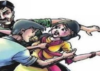 पोलीस भरतीची तयारी करणाऱ्या युवतीची छेडछाड, मारहाण ; दोघांवर गुन्हा दाखल.