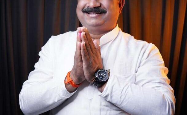 शिवसेना जिल्हाप्रमुख संजय बापू विभूते यांचे वाढदिवसानिमित्त २०० महिलांना मोफत देवदर्शन