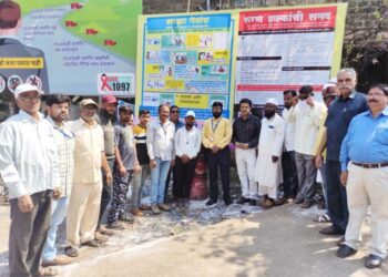 शासकीय रुग्णालय परिसरात रुग्ण हक्क सनदचे अनावरण..