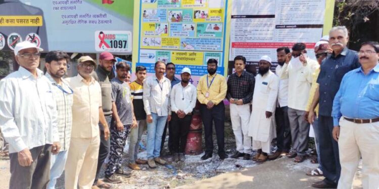 शासकीय रुग्णालय परिसरात रुग्ण हक्क सनदचे अनावरण..