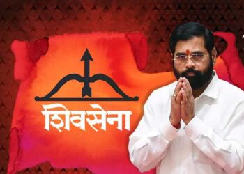 एकनाथ शिंदेंना शिवसेना आणि धनुष्यबाण मिळालं, निवडणूक आयोगाचा उद्धव ठाकरेंना मोठा धक्का