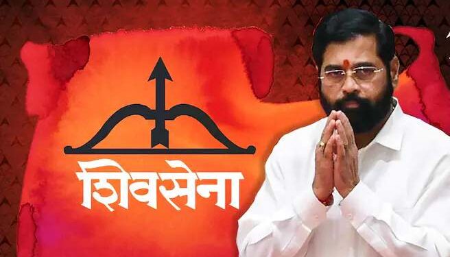 एकनाथ शिंदेंना शिवसेना आणि धनुष्यबाण मिळालं, निवडणूक आयोगाचा उद्धव ठाकरेंना मोठा धक्का