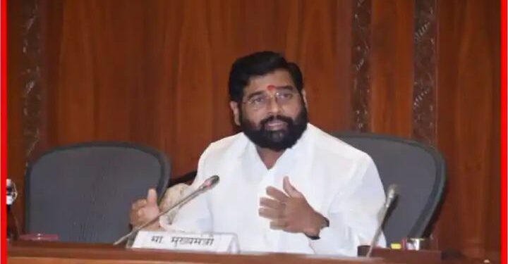 मराठा आरक्षणाच्या न्यायालयीन लढ्यासाठी टास्क फोर्स नेमणार :- मॅटच्या निर्णयानंतर मुख्यमंत्र्यांची ग्वाही.