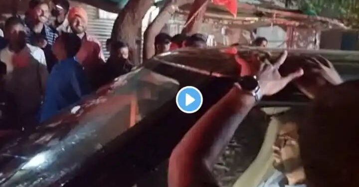 औरंगाबादमध्ये आदित्य ठाकरेंच्या सभेत तुफान राडा ; मिरवणुकीतल्या डीजेवरून कार्यकर्ते संतप्त.