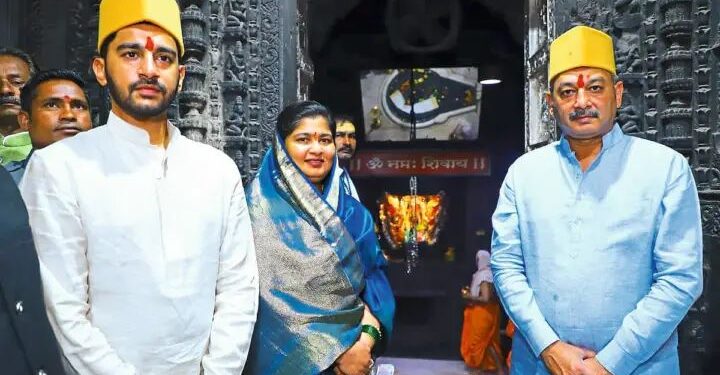 संभाजीराजे छत्रपतींनी फुंकले लोकसभेचे रणशिंग..!