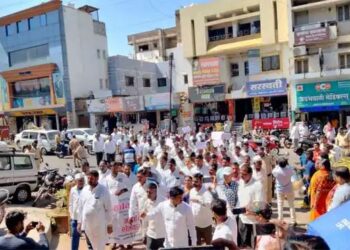 विटा येथे महावितरणच्या कारभाराविरोधात जन आक्रोश मोर्चा