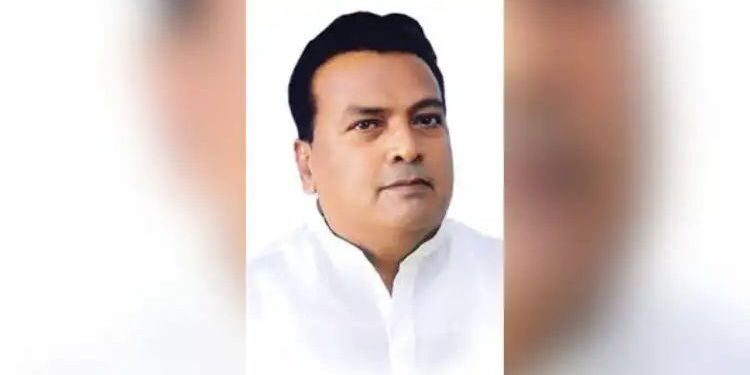 भाजपमध्ये फुट ; विलासराव जगताप बाहेर..