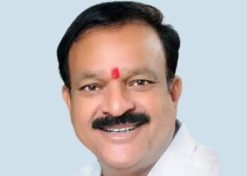 धक्कादायक : काँग्रेस नेत्यावर गोळीबार ; चंद्रपुरात एका बुरखाधारक व्यक्तीनं..