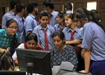 मुंबई : सीबीएसईचा बारावीचा निकाल जाहीर; गेल्यावर्षीच्या तुलनेत उत्तीर्ण विद्यार्थ्यांच्या प्रमाणात साडेपाच टक्क्यांची घट