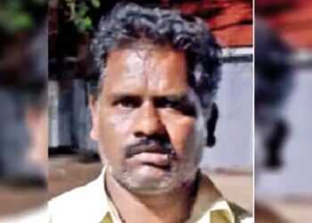 बालिंगा ज्वेलर्स दरोडा : पासार्डे येथील फरार दरोडेखोर अंबाजी पोलिस ठाण्यात हजर…