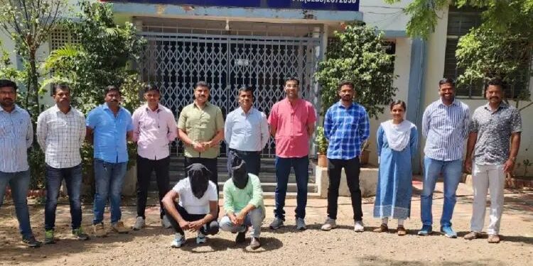 स्वस्तात सोन्याचे आमिष दाखवून २५ लाखाचा गंडा घालणाऱ्या टोळीला अटक