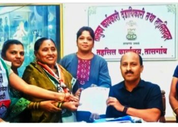 तासगावात राष्ट्रवादी काॅग्रेस आक्रमक ; तहसिलदारांना निवेदन