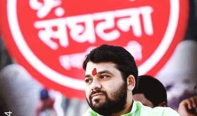 ‘स्वाभिमानी’ वर रविकांत तुपकरांचा दावा?; राजू शेट्टींनी बोलावली तातडीची बैठक