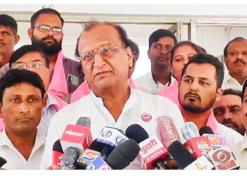 पंतप्रधान मोदी, फडणवीस हे कत्तलखान्यात विकण्याच्या लायकीचे : रघुनाथदादा यांची टीका