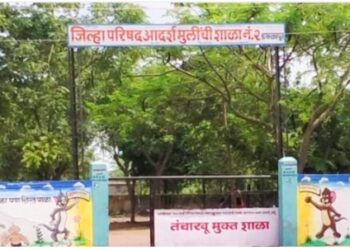 डफळापूर येथील मुलींच्या शाळेमध्ये अज्ञातांकडून तोडफोड; जत पोलिसात फिर्याद दाखल