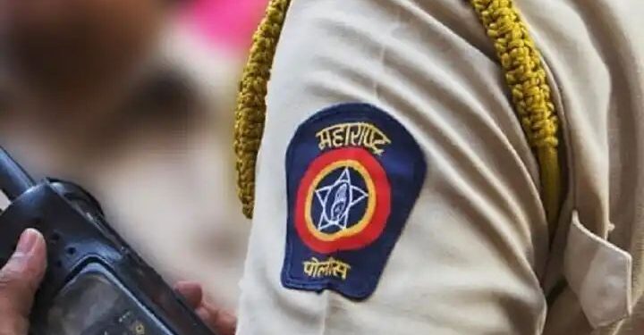 कमरेला पिस्तूल, गुंडासोबत पोलिस उपनिरीक्षकाचा डान्स : आ.राणे म्हणाले, बदनामी…..!