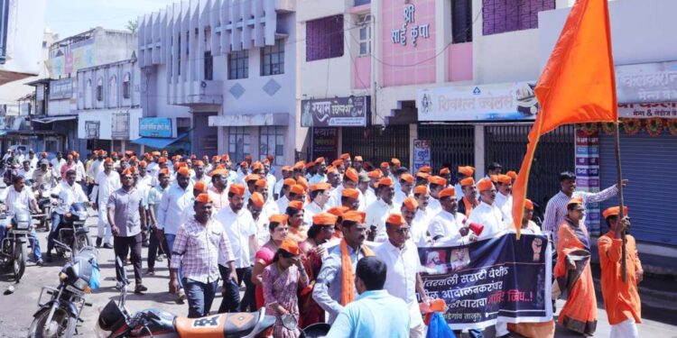 जालना घटनेच्या निषेधार्थ कडेगावमध्ये मराठा समाज आक्रमक…