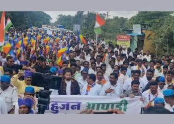 ‘वंचित’ कडून कंत्राटी भरतीविरोधात सांगलीत मोर्चा; डेंग्यू झाला असतानाही सुजात आंबेडकरांच्या नेतृत्वात धडकला मोर्चा